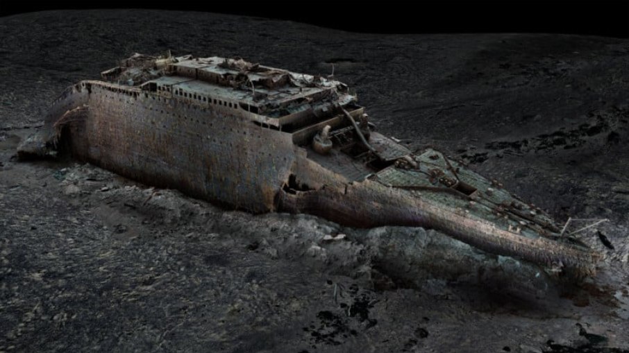 Simulação digital revela detalhes do Titanic pelo lado de bombordo da proa Simulação digital revela detalhes do Titanic pelo lado de bombordo da proa