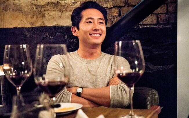 Steven Yeun em cena de 