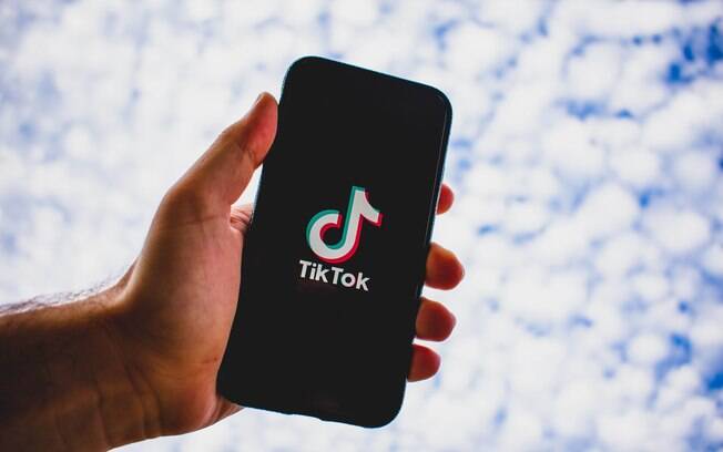 TikTok removeu vídeos que violavam suas políticas