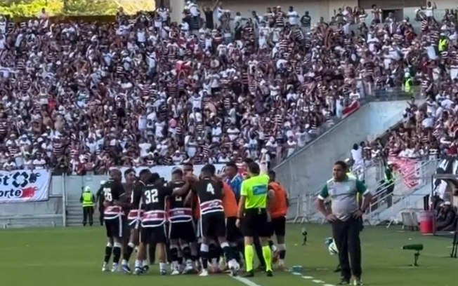 Santa Cruz e Maringá-PR duelam por vaga na Série B