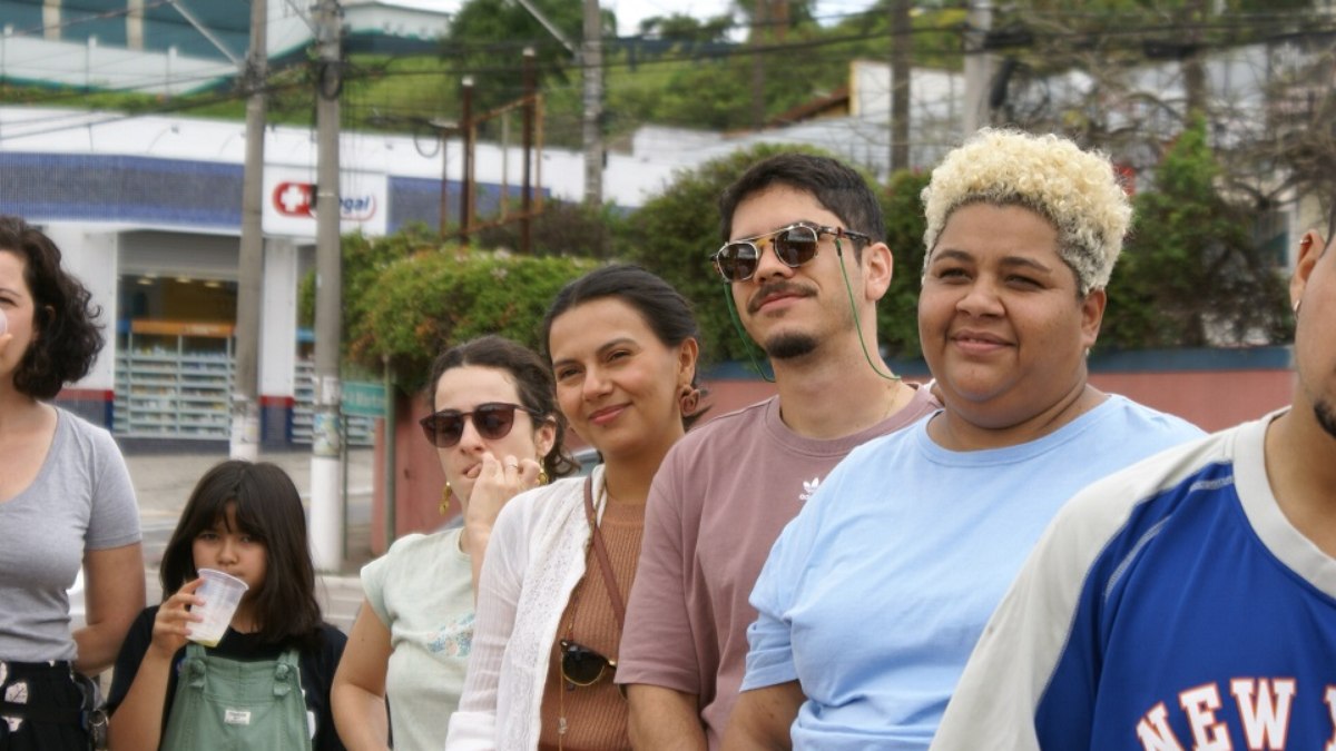 Vereadora Nayla de Souza (ao centro) durante lançamento do Mapa da Cultura Negra de Vinhedo