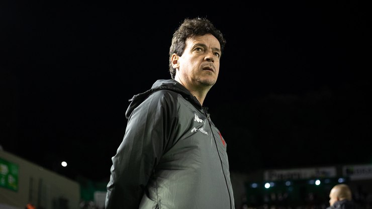 Vasco x Corinthians, pelo Brasileirão: palpites e escalações