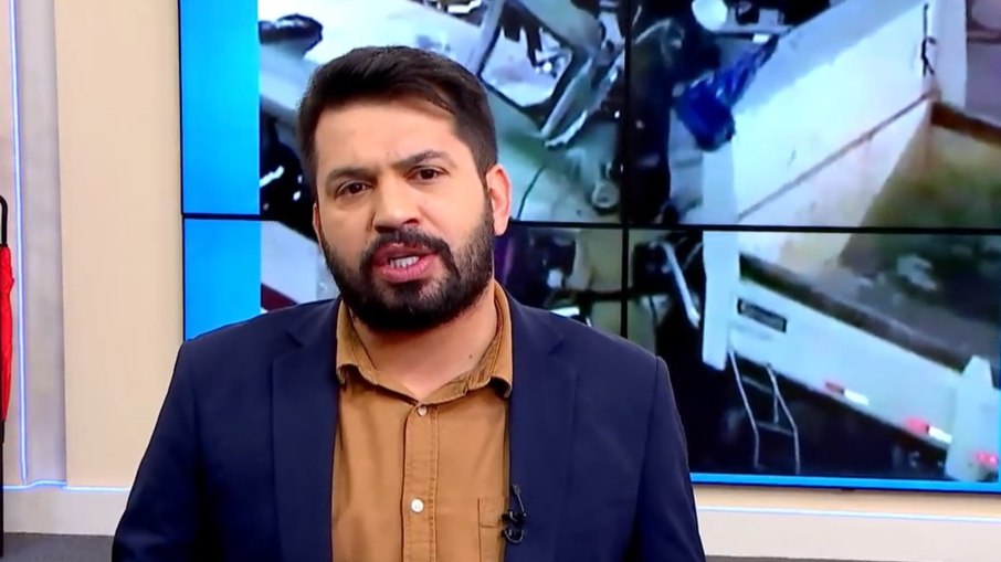 Apresentador do Tá na Hora, Bruno Fonseca pediu demissão Apresentador do Tá na Hora, Bruno Fonseca pediu demissão