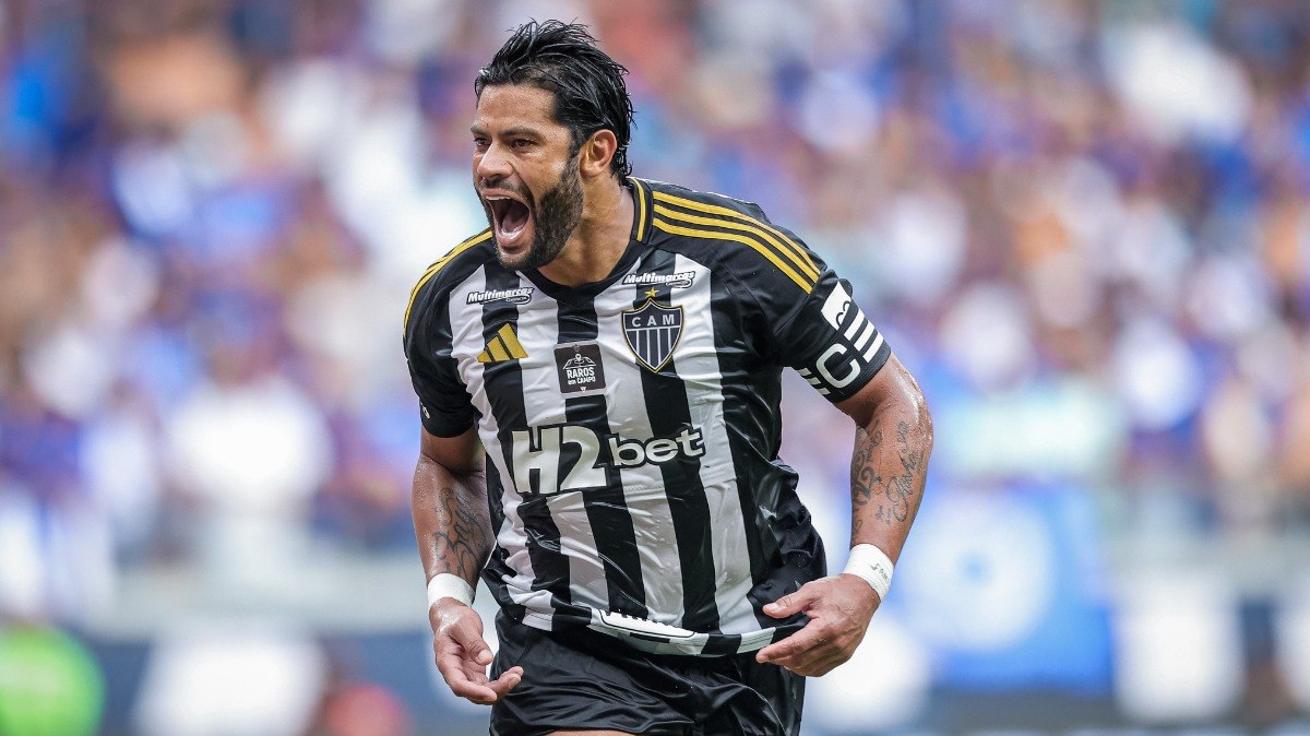 Hulk marcou os dois gols do Galo no jogo