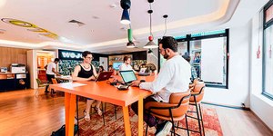 'Já trabalhei no ônibus': nômades digitais buscam estadias coworking