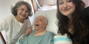 Rosamaria Murtinho mostra Mauro Mendonça em leito e preocupa fãs