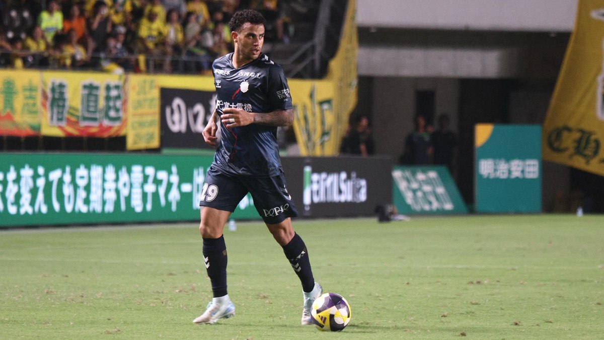 Carlinhos celebra fase no Japão: 'Muito feliz com esse momento' Carlinhos celebra fase no Japão: 'Muito feliz com esse momento'