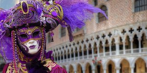 Cinco tendências de maquiagem para brilhar no Carnaval