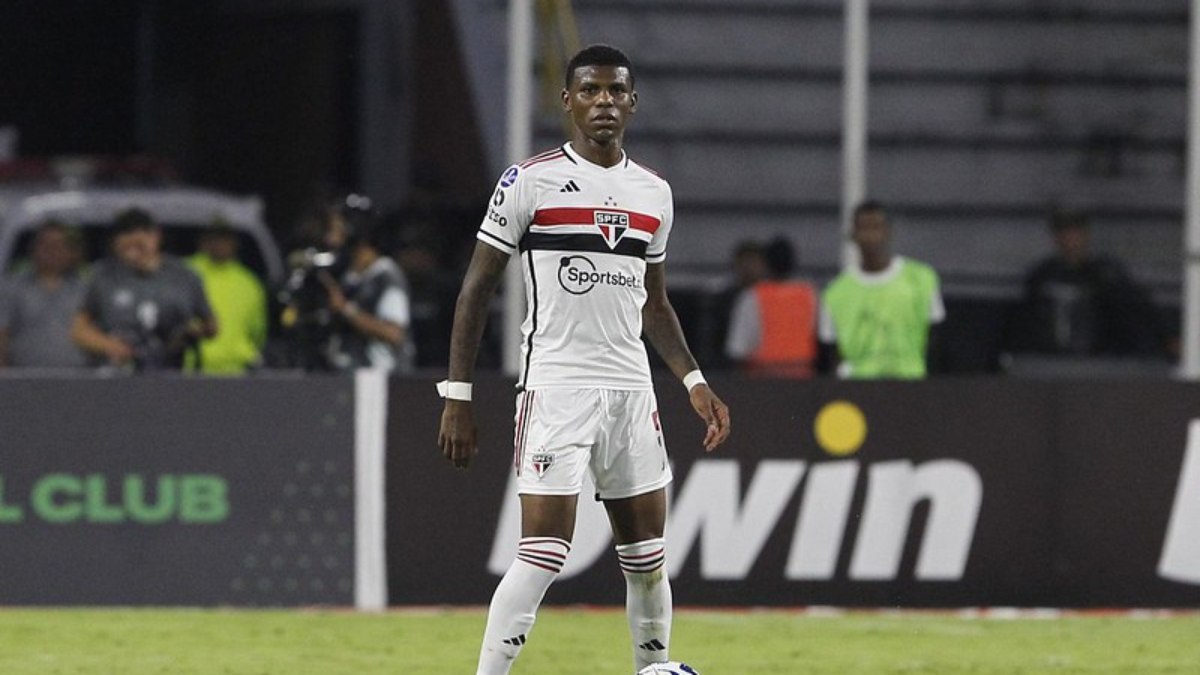 São Paulo treina sem Arboleda, e preocupação aumenta para final da Copa do Brasil