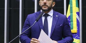 PF faz operação contra Sóstenes e Jordy, no Rio