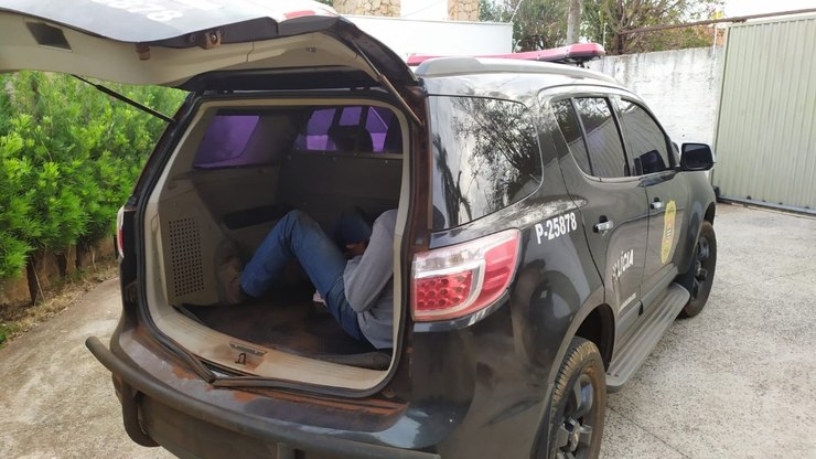 Homem condenado a 14 anos por estupro é preso pela DIG em condomínio no Jardim Brasília