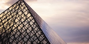 "Injusto": turistas reclamam após aumento do preço no Louvre