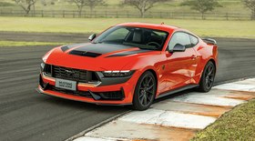 Garoto de 12 anos faz acordo e herda raro Mustang Boss 302