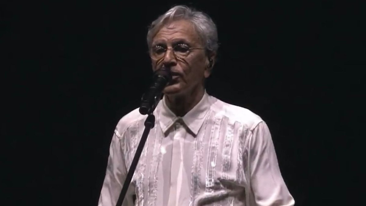 Caetano Veloso participou da abertura do Carnaval de Recife