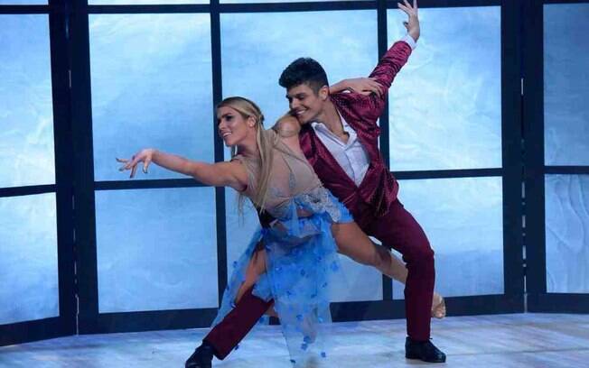 Bia Feres em ação no Dancing Brasil, da TV Record