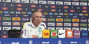 Na véspera da estreia, Ancelotti dá prazo para retorno de Neymar