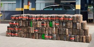 Mais de 1,7 tonelada de maconha é apreendida no interior de SP