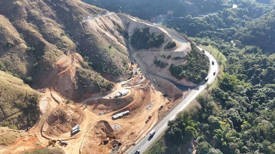 Obras estão sendo feitas na região Obras estão sendo feitas na região