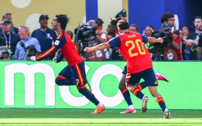 Ferran Torres marcou o gol que deu o título a Espanha Ferran Torres marcou o gol que deu o título a Espanha