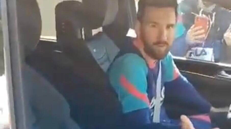 Messi se irrita com fãs