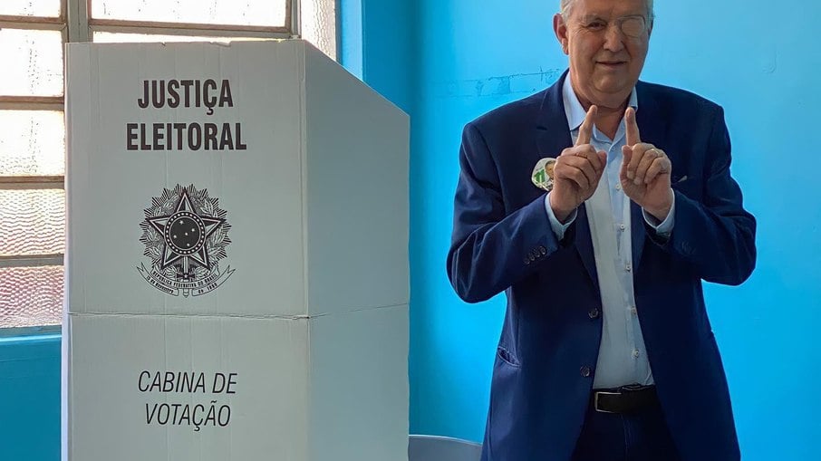 Segundo último levantamento do  Ipec, Heinze é o quarto colocado nas intenções de voto ao cargo candidato a governador do RS, com 4%. 