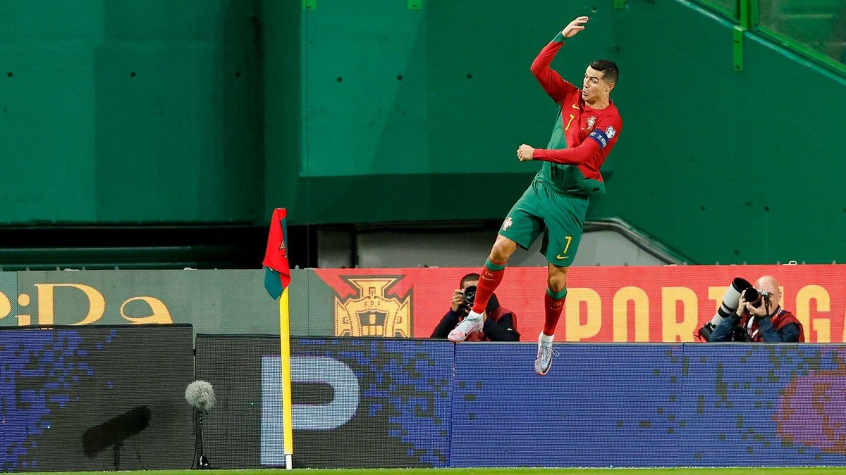 Cristiano Ronaldo marcou dois gols na vitória de Portugal