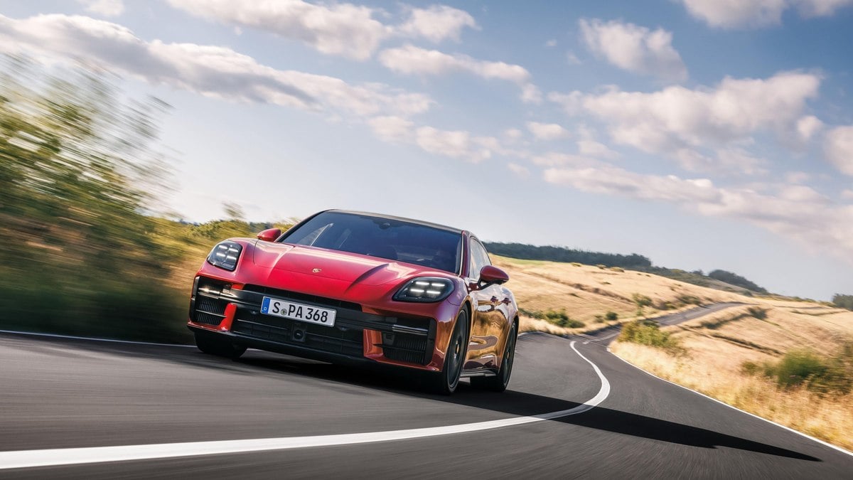 Porsche Panamera GTS é focado em quem gosta de dirigir e tem acerto mais esportivo