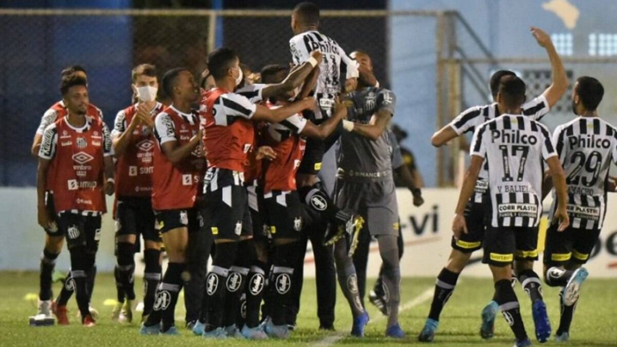 Santos vence o Salgueiro, garante classificação na Copa do Brasil e afasta crise