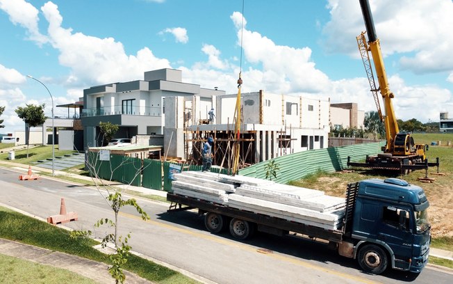 Estruturas pré-fabricadas ganham espaço na construção civil Estruturas pré-fabricadas ganham espaço na construção civil