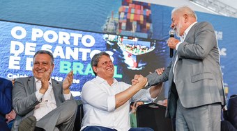 Aprovação de Lula cai e de Tarcísio sobe em São Paulo