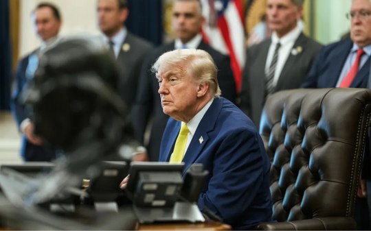 Trump recua e diz que não cobrará taxa de 20% de navios em Ormuz