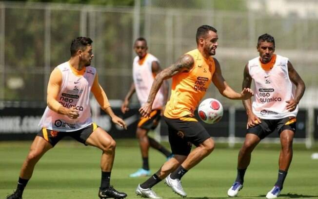 Sem Jô e com Júnior Moraes, Corinthians encerra preparação para o duelo contra o Guarani