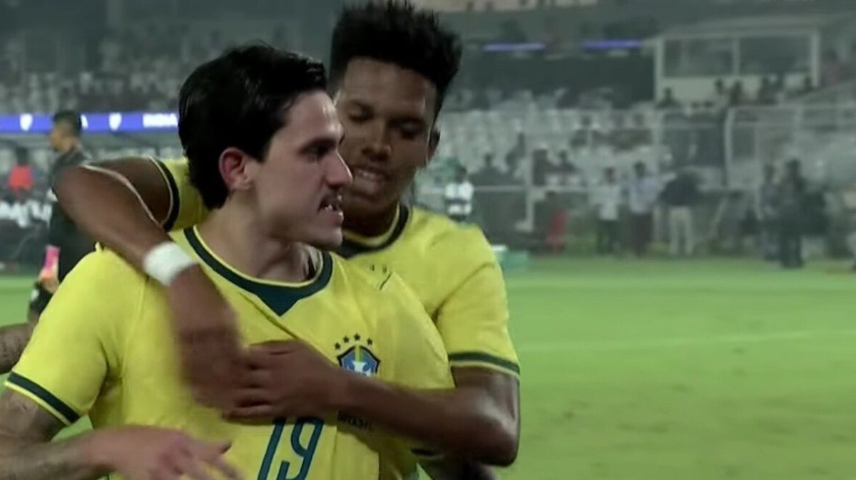 Brasil%20goleia%20a%20%C3%8Dndia%20com%20dois%20de%20Lino%2C%20mas%20deixa%20a%20desejar