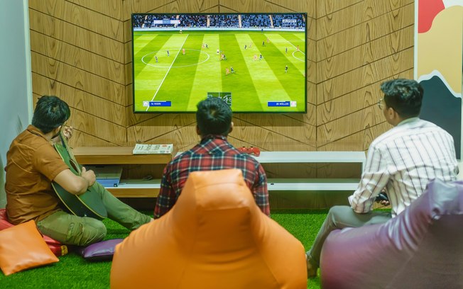 Brasileiros investem para ver a Copa do Mundo em casa