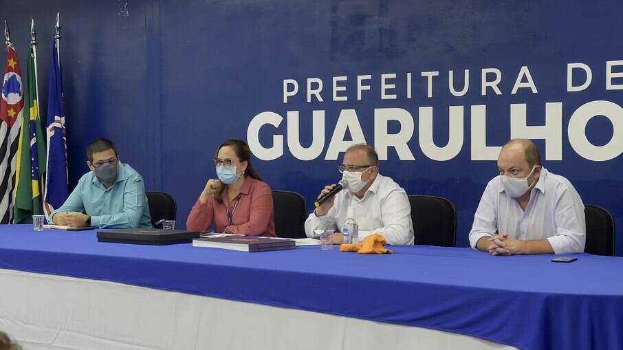 Vários representantes de entidades esportivas do município estiveram na apresentação. Vários representantes de entidades esportivas do município estiveram na apresentação.