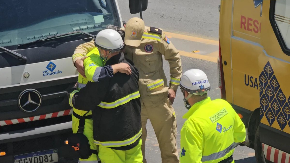 Vídeo: socorristas choram por morte de criança em acidente no PR