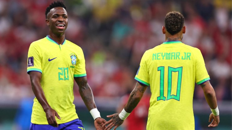 Sempre ele! Comentaristas culpam Neymar por má fase de Vini Jr