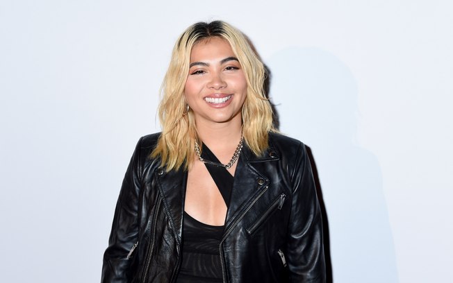 Hayley Kiyoko revela quais outras músicas transformaria em livros