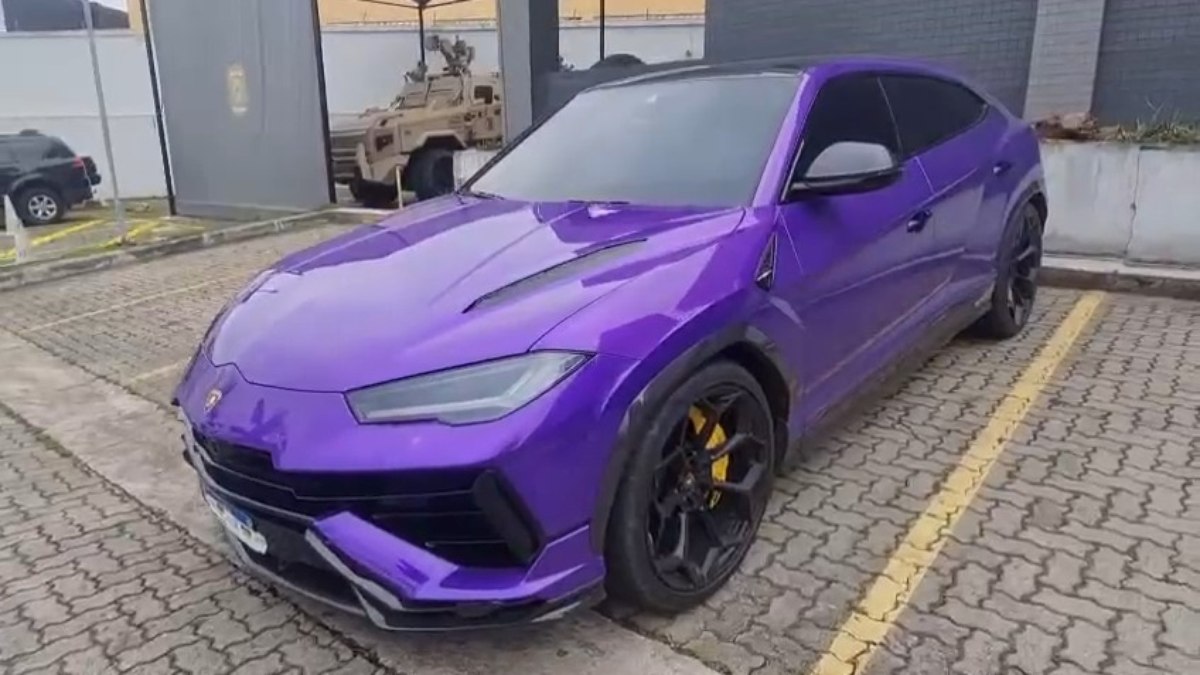 Lamborghini apreendida durante operação em São Paulo Lamborghini apreendida durante operação em São Paulo