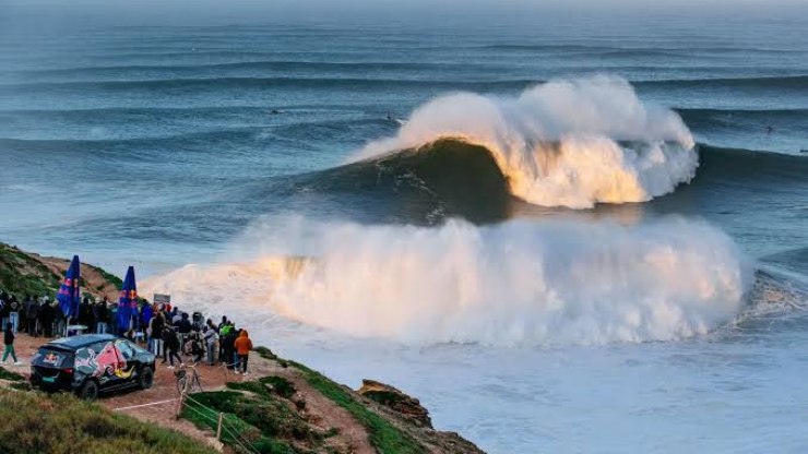 Conhe%C3%A7a%20as%20ondas%20que%20desafiam%20os%20limites%20do%20ser%20humano