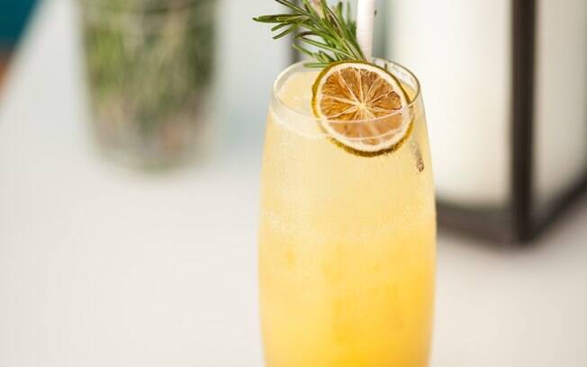 Foto da receita Drink de tangerina, limão e gengibre pronta.