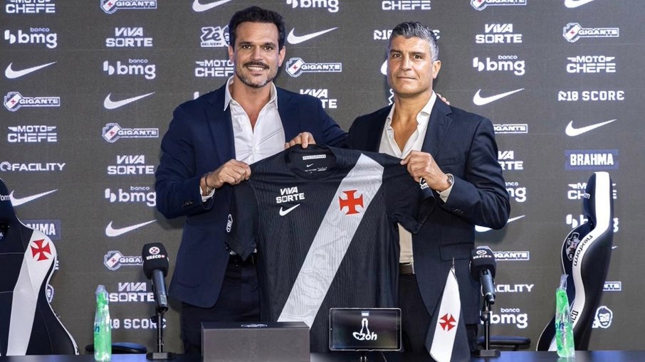 Pedro Emanuel chega na expectativa de mudar esse retrospecto negativo de portugueses no comando do Vasco Pedro Emanuel chega na expectativa de mudar esse retrospecto negativo de portugueses no comando do Vasco