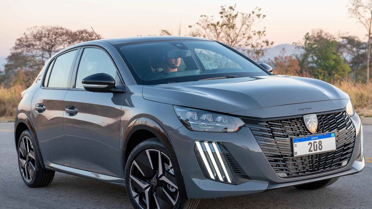 Peugeot convoca 208 e 2008 para recall por risco de incêndio