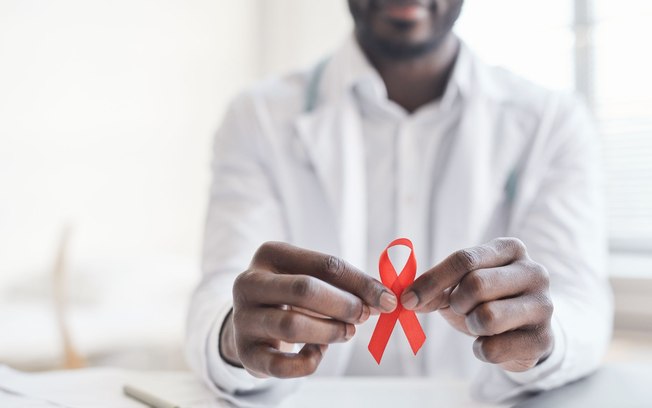 Dezembro Vermelho reforça alerta para HIV e outras ISTs Dezembro Vermelho reforça alerta para HIV e outras ISTs