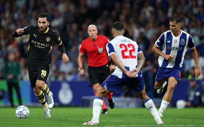 Haaland sobe e, de cabeça, abre o placar para o City. Norueguês também faria o segundo gol na vitória por 2 a 0 Haaland sobe e, de cabeça, abre o placar para o City. Norueguês também faria o segundo gol na vitória por 2 a 0