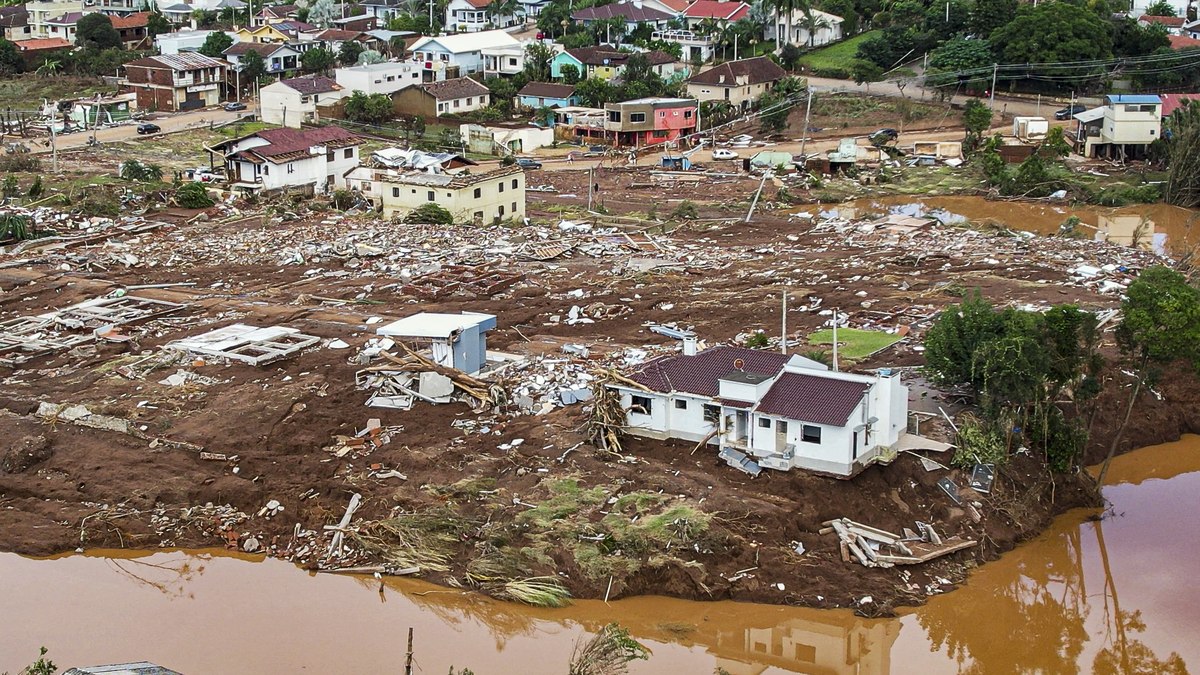 Cheias no RS já deixam 147 mortos