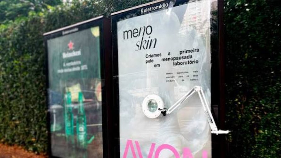 Avon usa pele impressa para estudo de menopausa