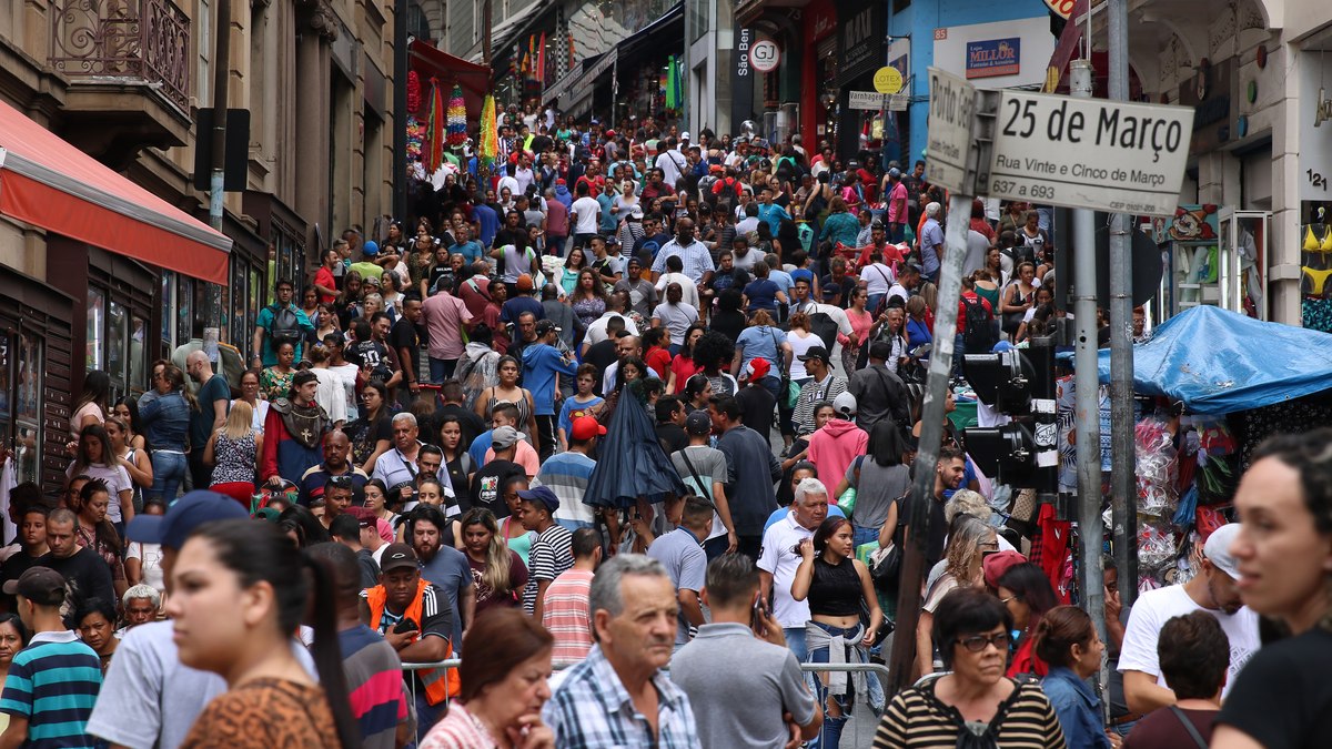 Decisiva nas urnas, classe C quer Estado que funcione, diz pesquisador