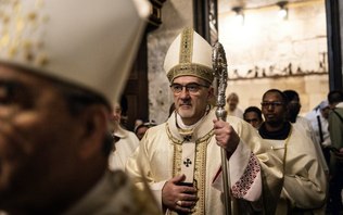 Entre lágrimas e esperança, cristãos de Jerusalém recordam o papa Francisco