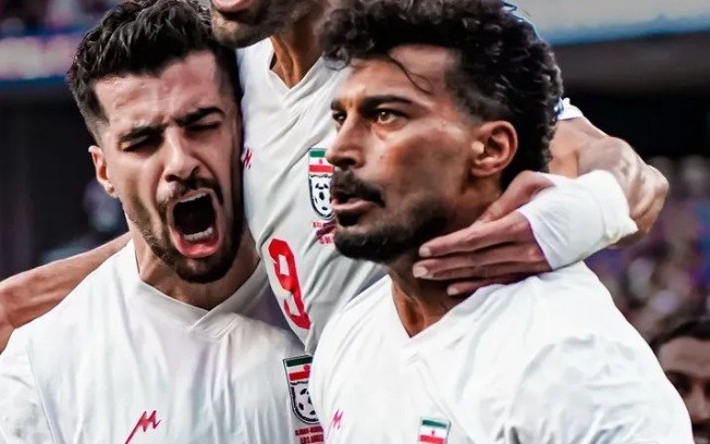 Rezaeian comemora gol do Irã nos Estados Unidos